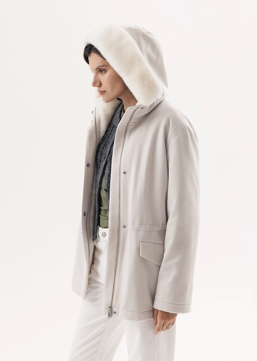 Кашемировая парка в жемчужном оттенке