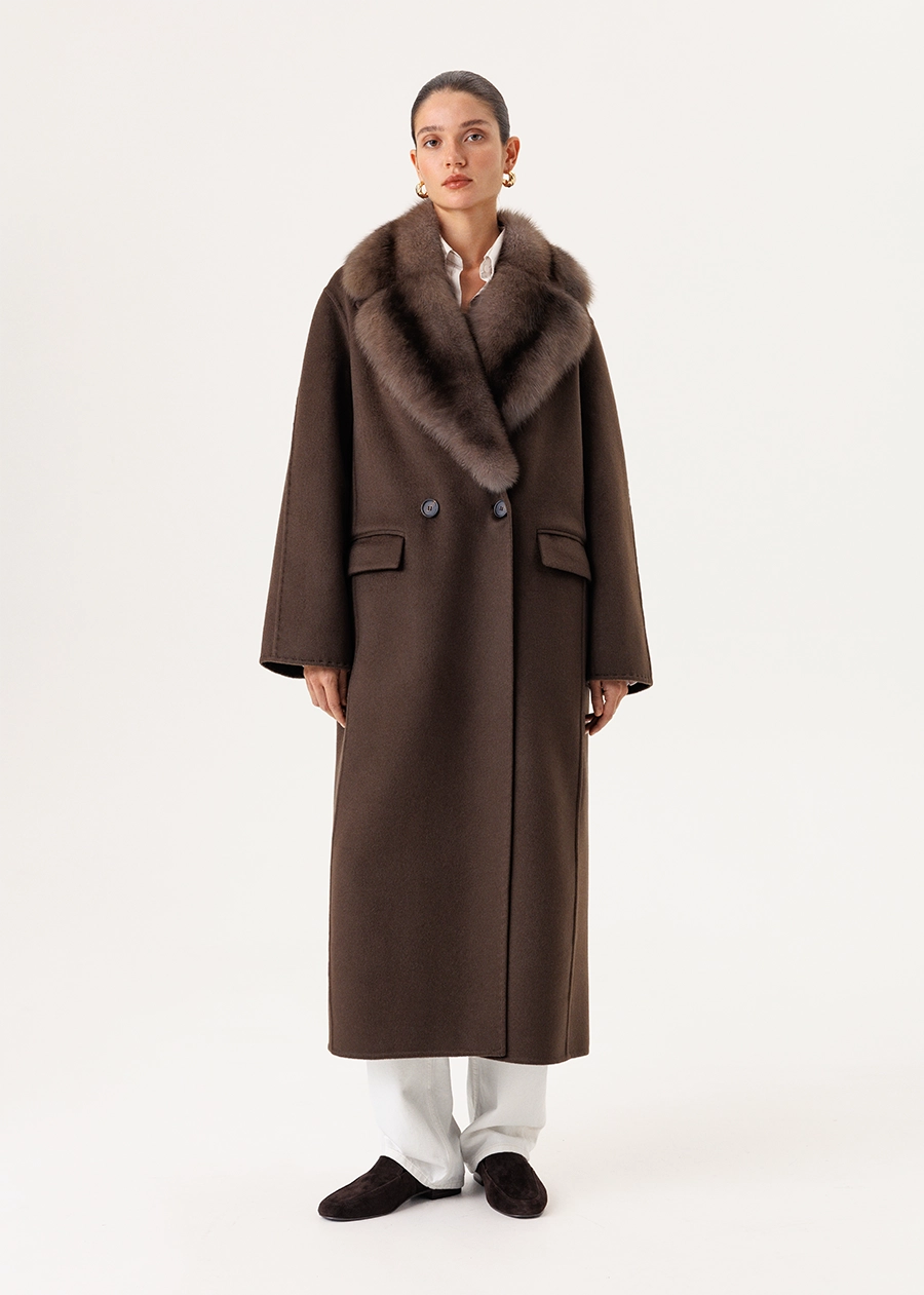Двубортное пальто из кашемира с цельным английским воротником