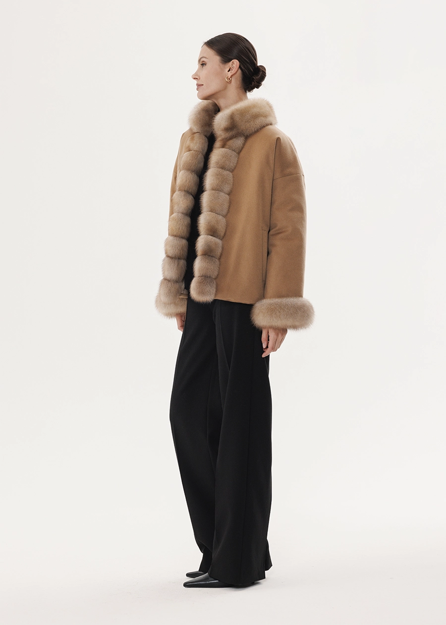 Кашемировая куртка с отделкой из меха куницы
